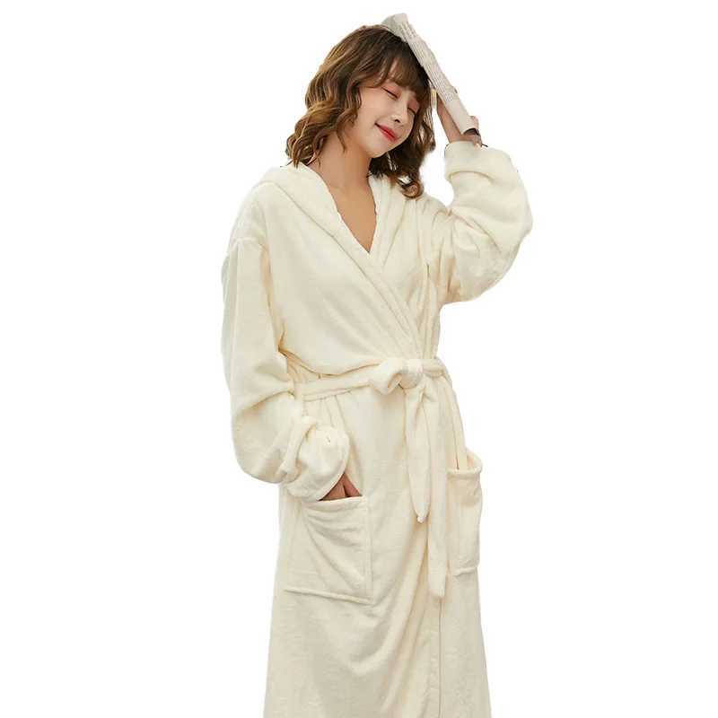 Coral Velvet Bathrobes for Women Long with Hood Autumn Winter Solid Plush Microfiber Bath Robe Sleepwear Home Bathroom Clothes C251202