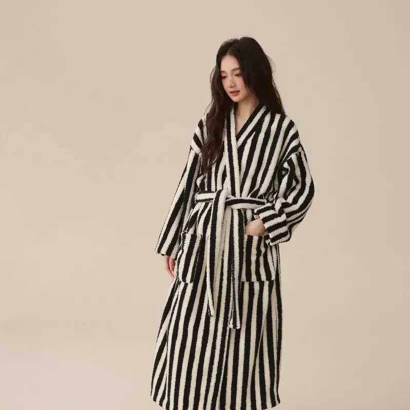 Thickened Flannel Robe Pants Pajamas Set Autumn Winter New Couple Coral Velvet Women Men Bathrobe Striped Lengthed Home Clothes C251202