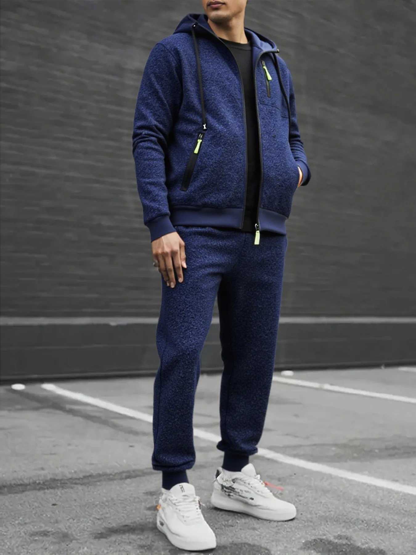 Autumn Mens Sportswear Solid Color Solid Color Zipper Hooded Pocket Jacket and Drawstring Trousers New Sports Clothing Set W251202