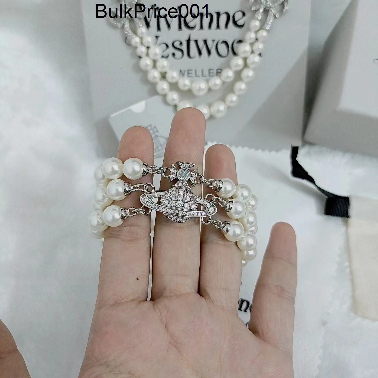 viviane Vivienme viviennen viviennely west wood Empress Dowager Xis Iron Absorbing Three-layer Pearl Bracelet for High-end Women Matching H 411O