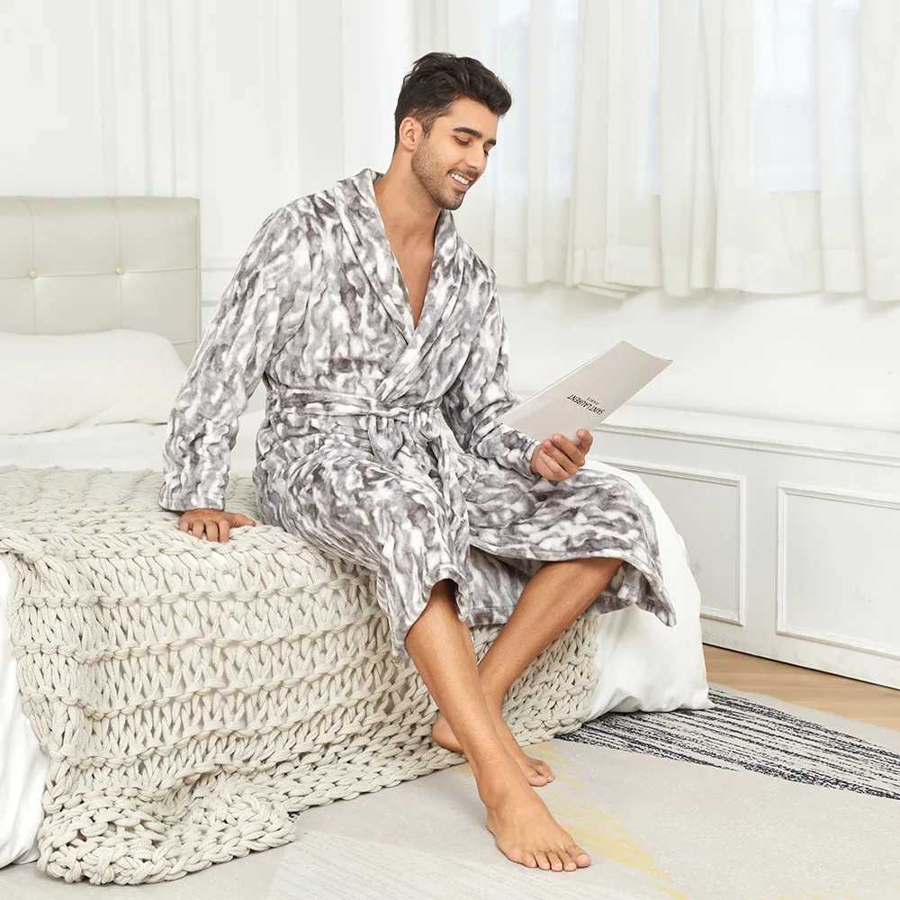 Printed Bathrobe Kimono Gown Long Flannel Home Wear Mens Flip Collar Robe Winter Coral Fleece Nightgown Sexy Lingerie Sleepwear C251202