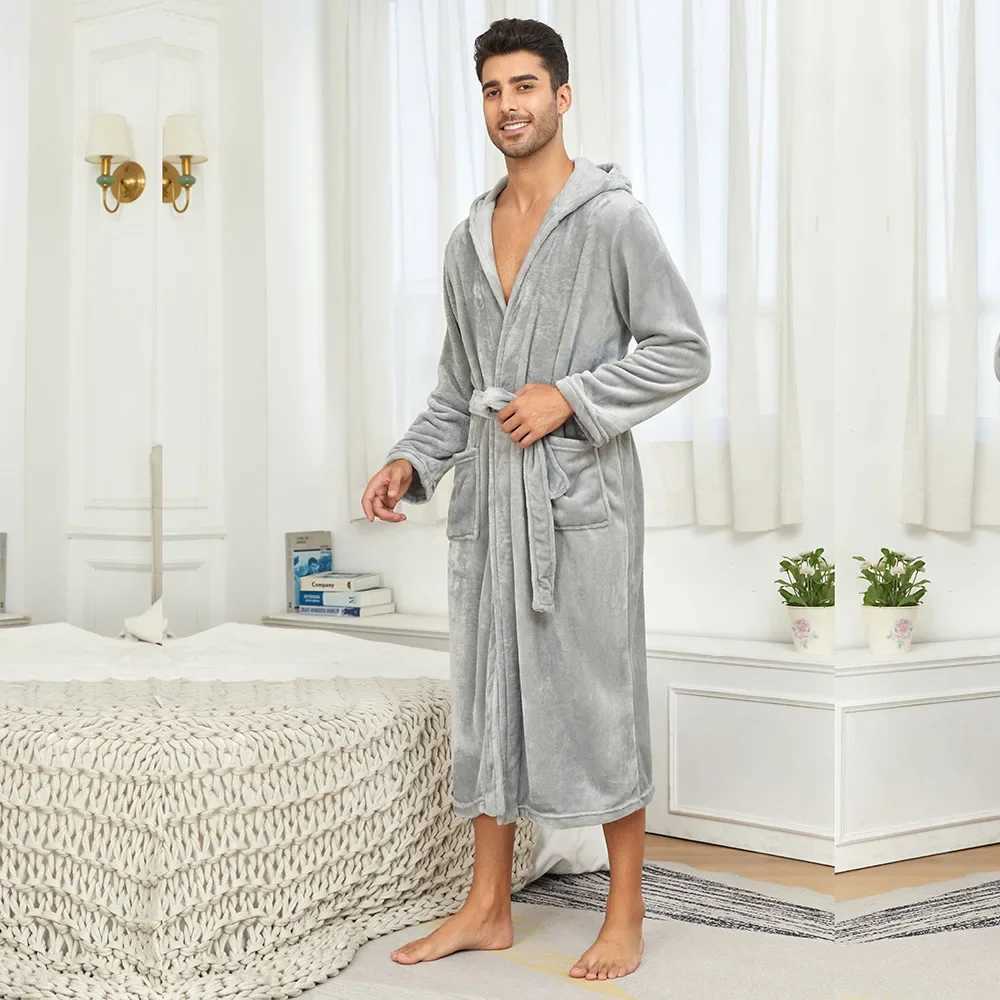 Autumn Winter Warm Shower Bathrobe Gown Solid Color Hooded Kimono Shower Robe for Men Soft Home Clothes with Pocket Nightgown C251202