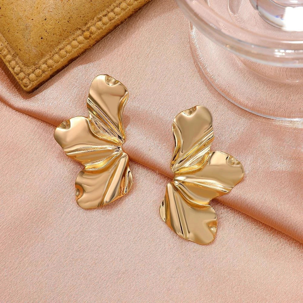 Chic Half Flower Ear Stud Minimalist Irregular Petal Earrings Women Gold Silver Color Earring Party Trendy Fashion Jewelry Gifts 251201