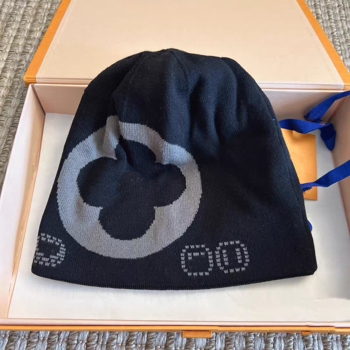 Designer beanie for women hat With Thick winter knitted letter new model hats warm casual classic simple Fashion styles wool solid winter