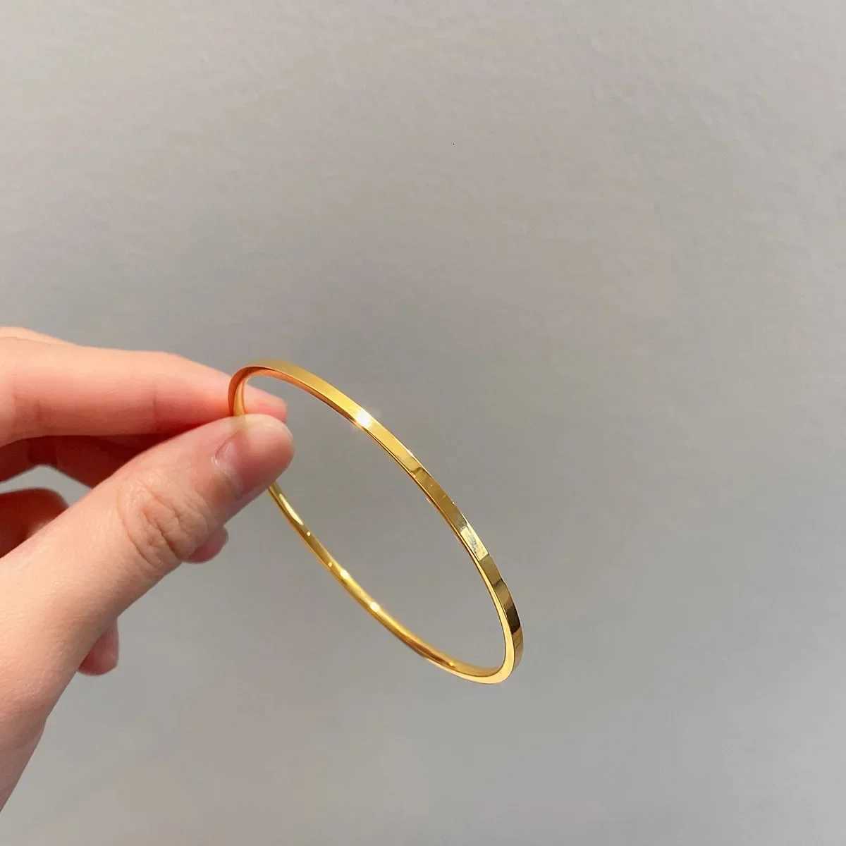 Golden Luxury Thin Bangles for Wen Stainl Steel Fashion Wedding Engagement Jewelry Girlfriend Gift Pseiras W251203
