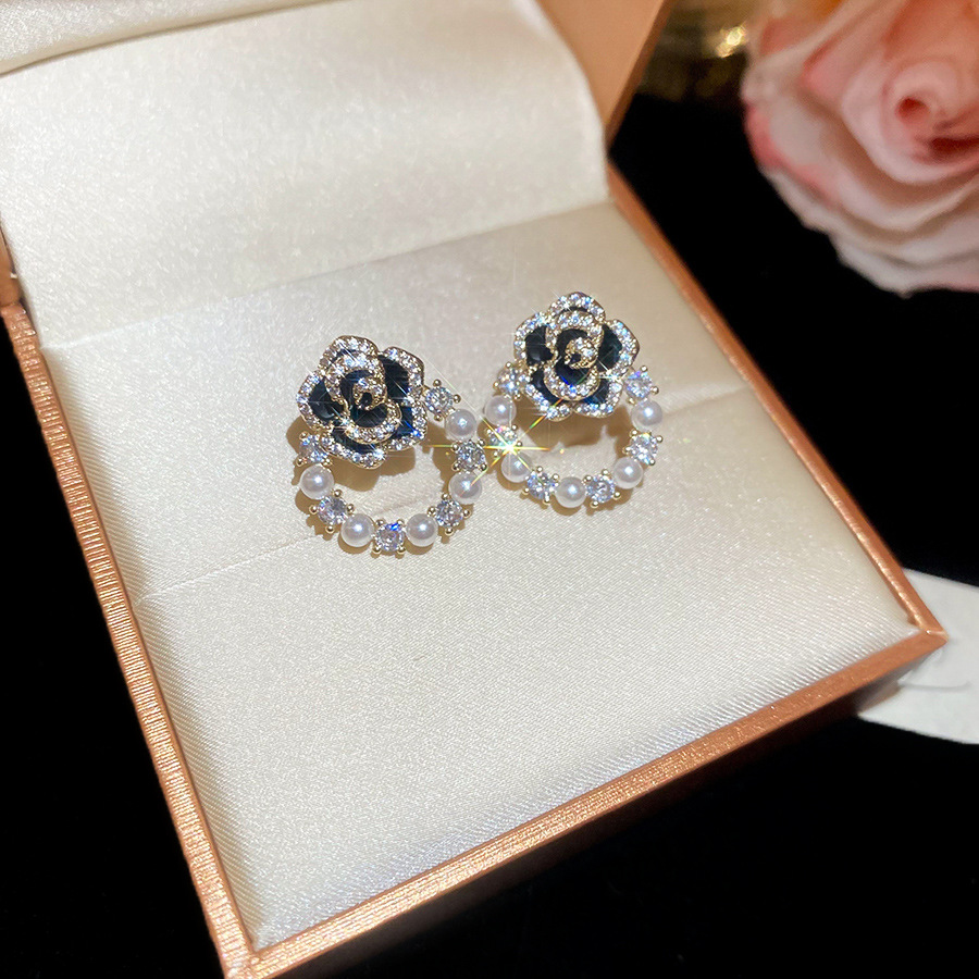 Silver Needle Zircon Oil Drop Flower Pearl Autumn Winter High-end Light Luxury Niche Earrings Personality Fashion Ear Jewelry for Women - view 6