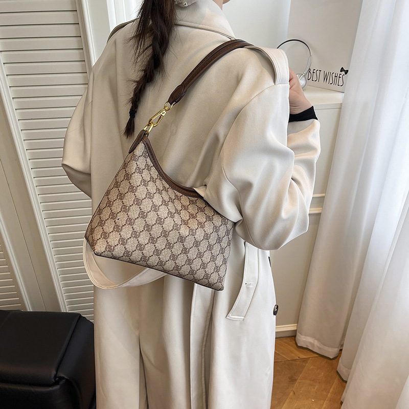 Large-capacity fashionable women's bag, versatile single-shoulder crossbody, retro underarm bag with floral patterns, tote bag