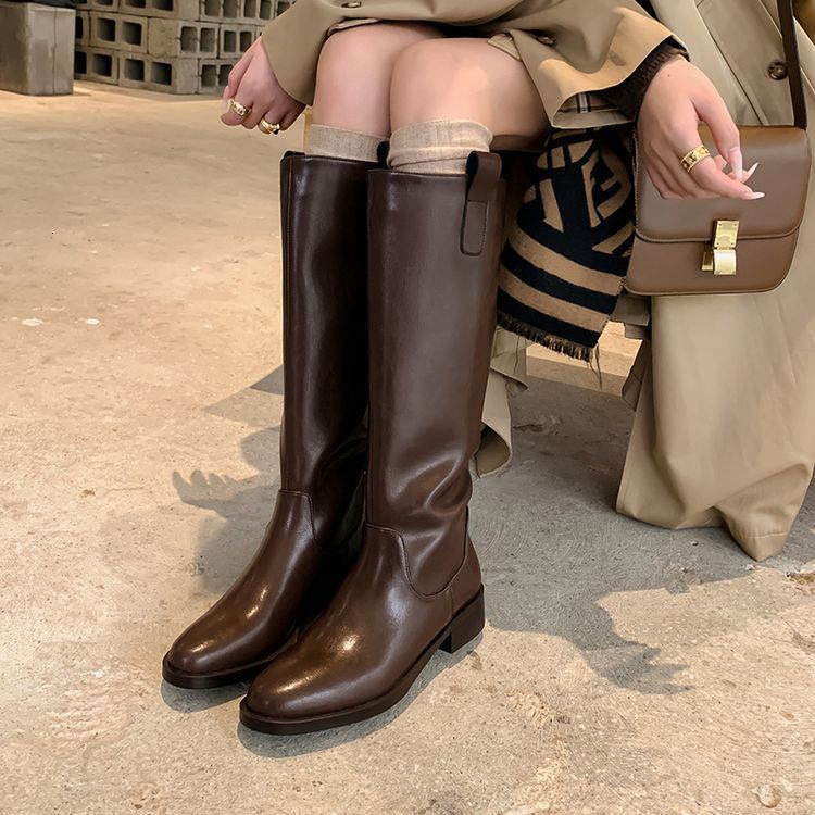 2025 Autumn New Womens Shoes Womens Boots Niche Light Luxury Leather Shoes High Tube Simple Fashion Leather Boots