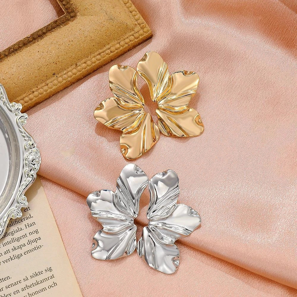 Chic Half Flower Ear Stud Minimalist Irregular Petal Earrings Women Gold Silver Color Earring Party Trendy Fashion Jewelry Gifts 251201