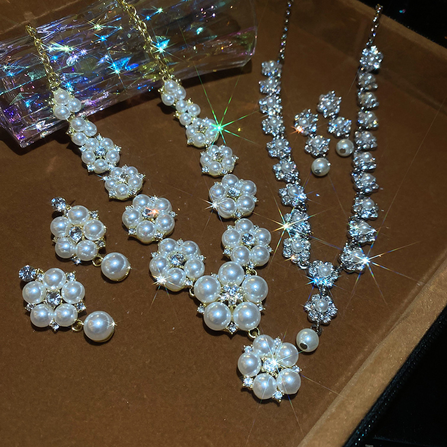 Diamond-encrusted Flower Pearl Tassel Earrings Necklace Palace Style Elegant Versatile Jewelry Set Light Luxury High-end Accessories - view 6