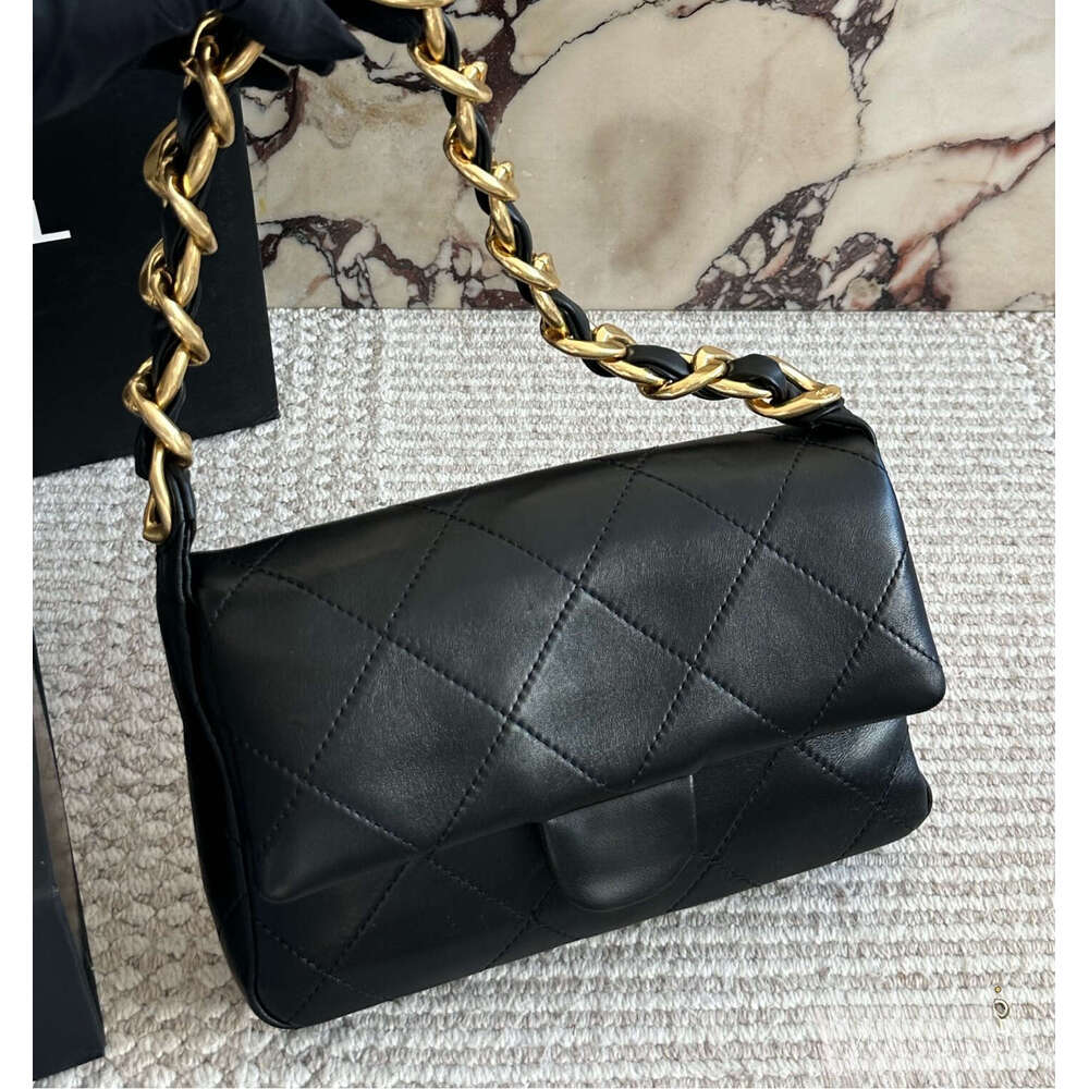 Luxury Designer bag 27cm17 Latest leather chain lattice bag 2026 Women Trending Leather Autumn Handbags Fashion Tote Purse Shoulder Bag High Quality C