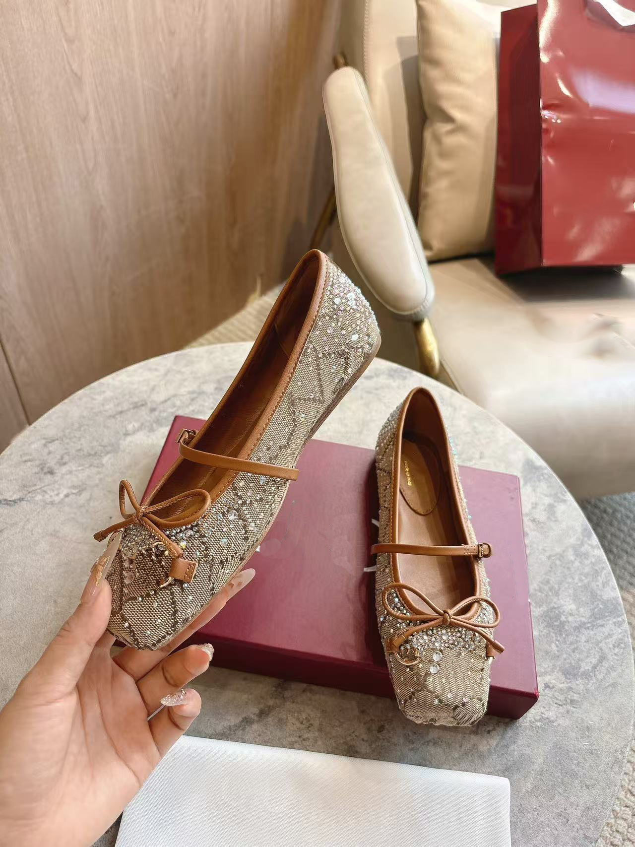 Designer Women Dress Ballet Sandal Fashion Mary Jane Shoes Luxury Party suede leather satin canvas Buckle Strap Pig Nose Square head Flat Heel shoes loafer Size 35-42