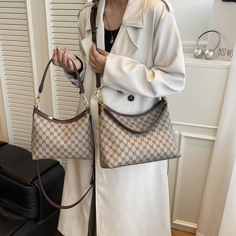 Large-capacity fashionable women's bag, versatile single-shoulder crossbody, retro underarm bag with floral patterns, tote bag