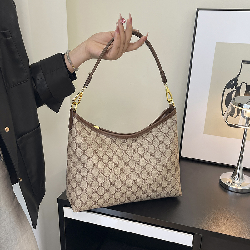 Large-capacity fashionable women's bag, versatile single-shoulder crossbody, retro underarm bag with floral patterns, tote bag