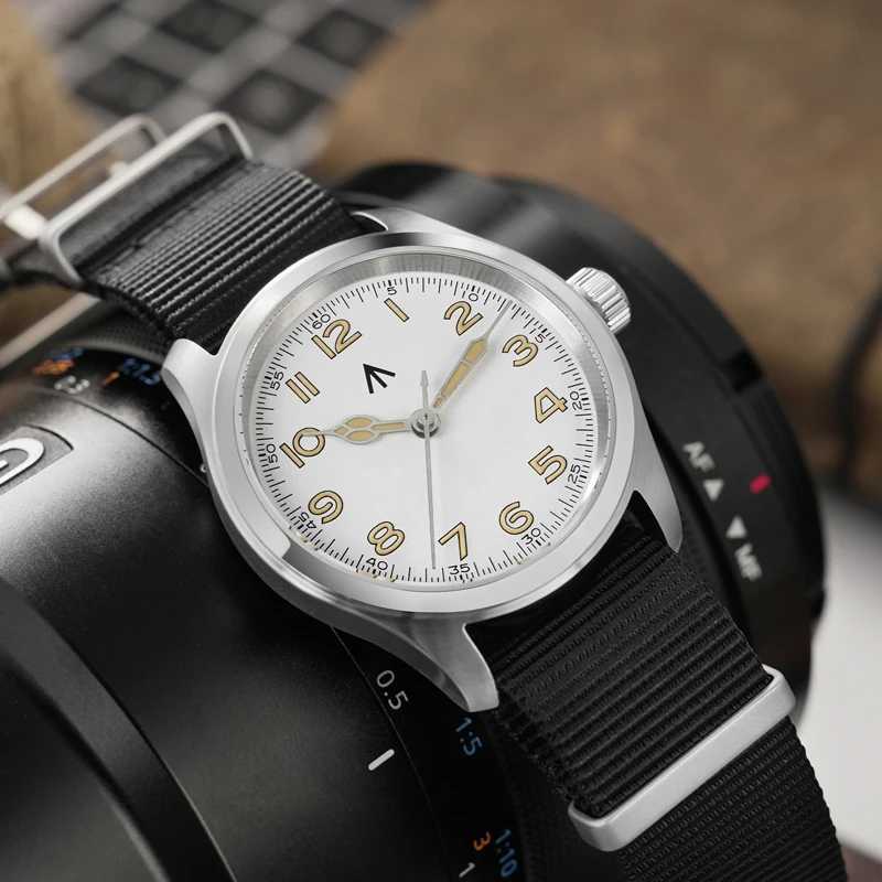Militado ML08 38mm Quartz Watch Military VH31 Movement Double Sapphire Crystal Luminous 100m Waterproof Vintage Watches K251203