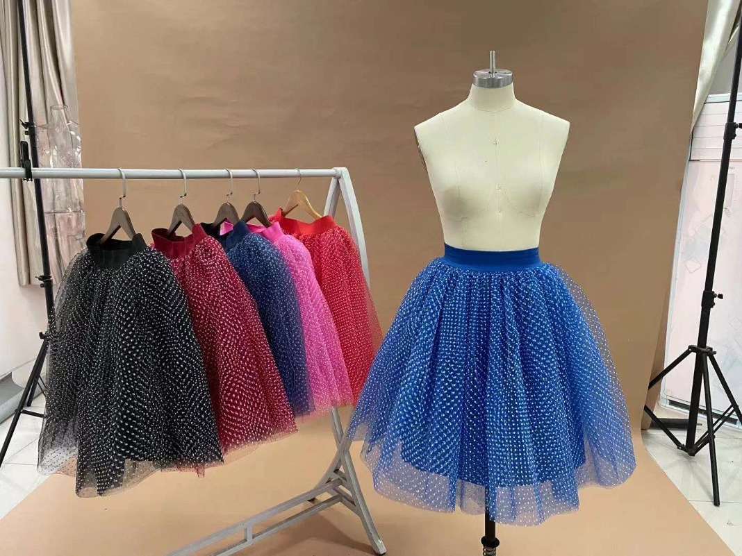 Hallowee Tulle Skirts Multi-Layers Dot Petticoat Fluffy Princess Tutu Skirt Christmas Party Underskirt Petticoat For Dresses CPA3224