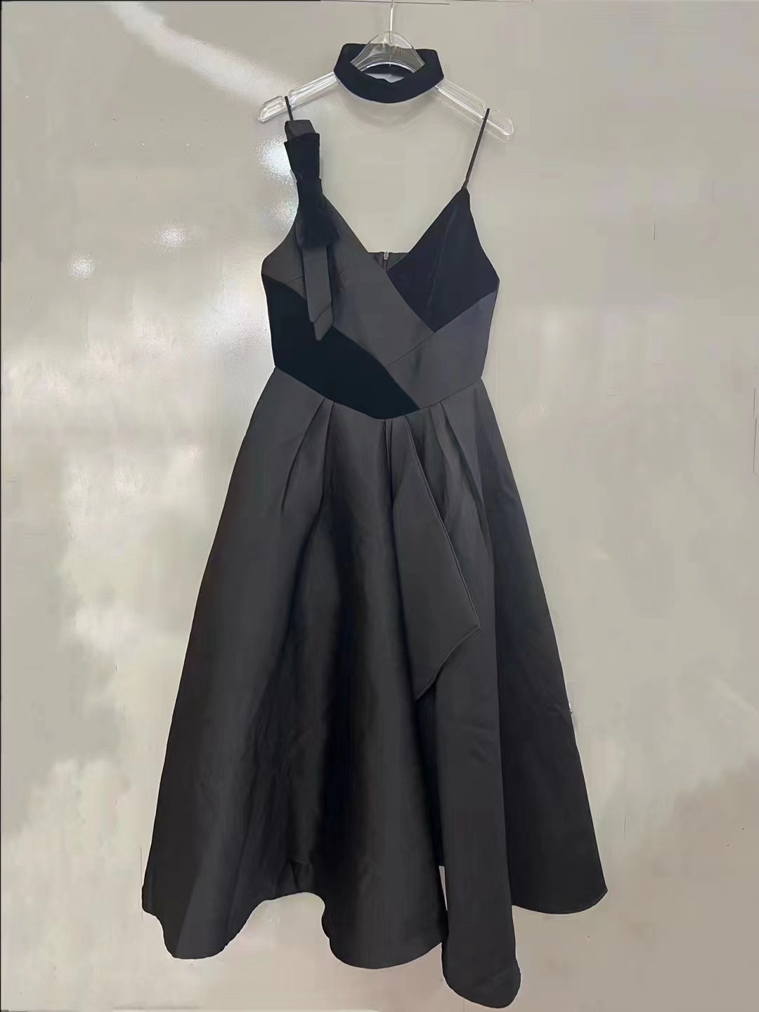 X2825S Spring New Arrival V-Neck Bowknot Sexy Goddess Irregular Waist-Slimming Suspender Dress