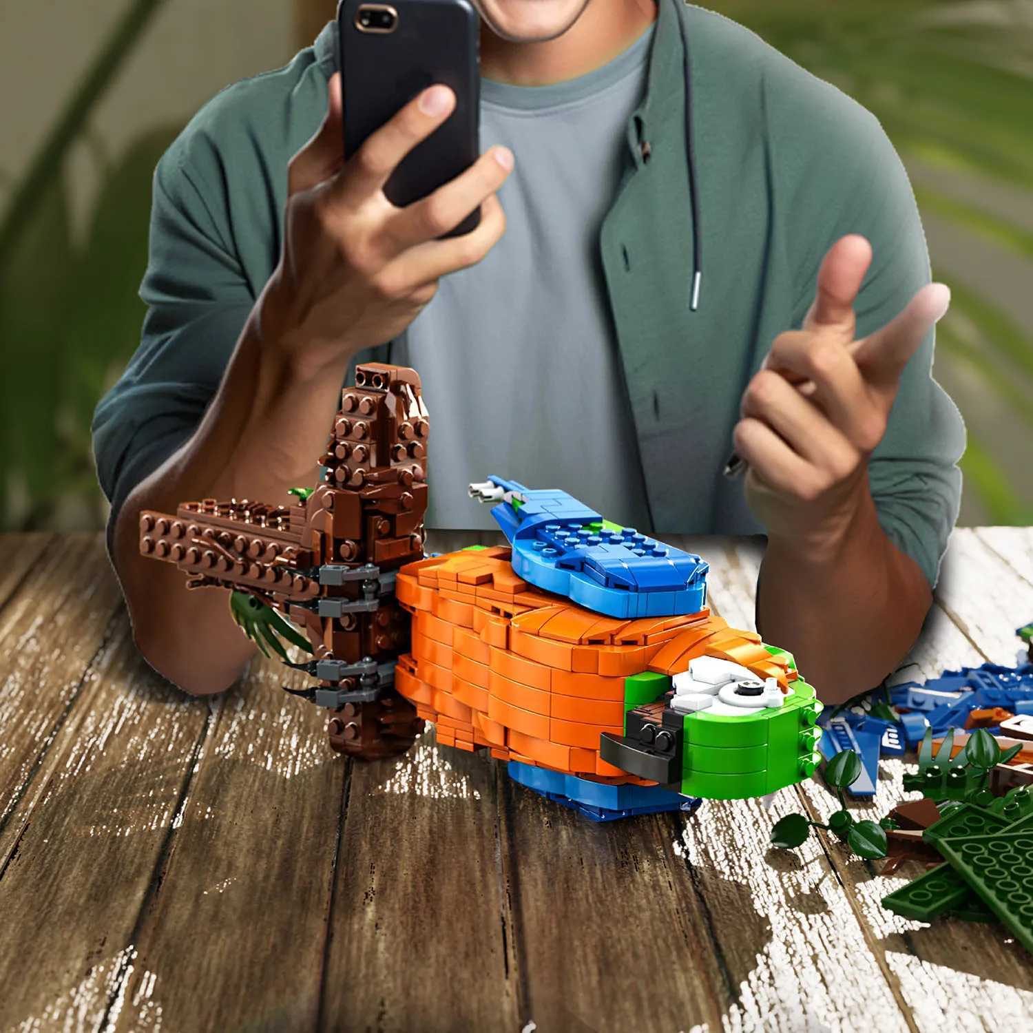 1138PCS Parrot Building Blocks Toys Model Parrot Assemble Puzzle Bricks Toy Sets For Kid Desktop Ornament Gifts C251203