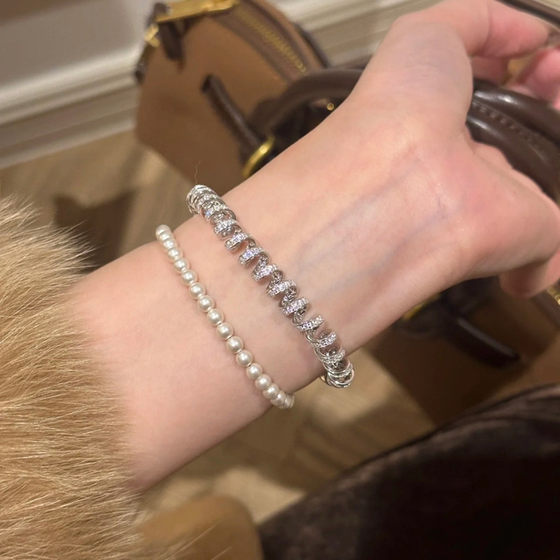 18K Real Gold Plated Zircon Twisted Splicing Light Luxury High-end Bracelet Vintage Temperament Niche Jewelry for Women - view 5