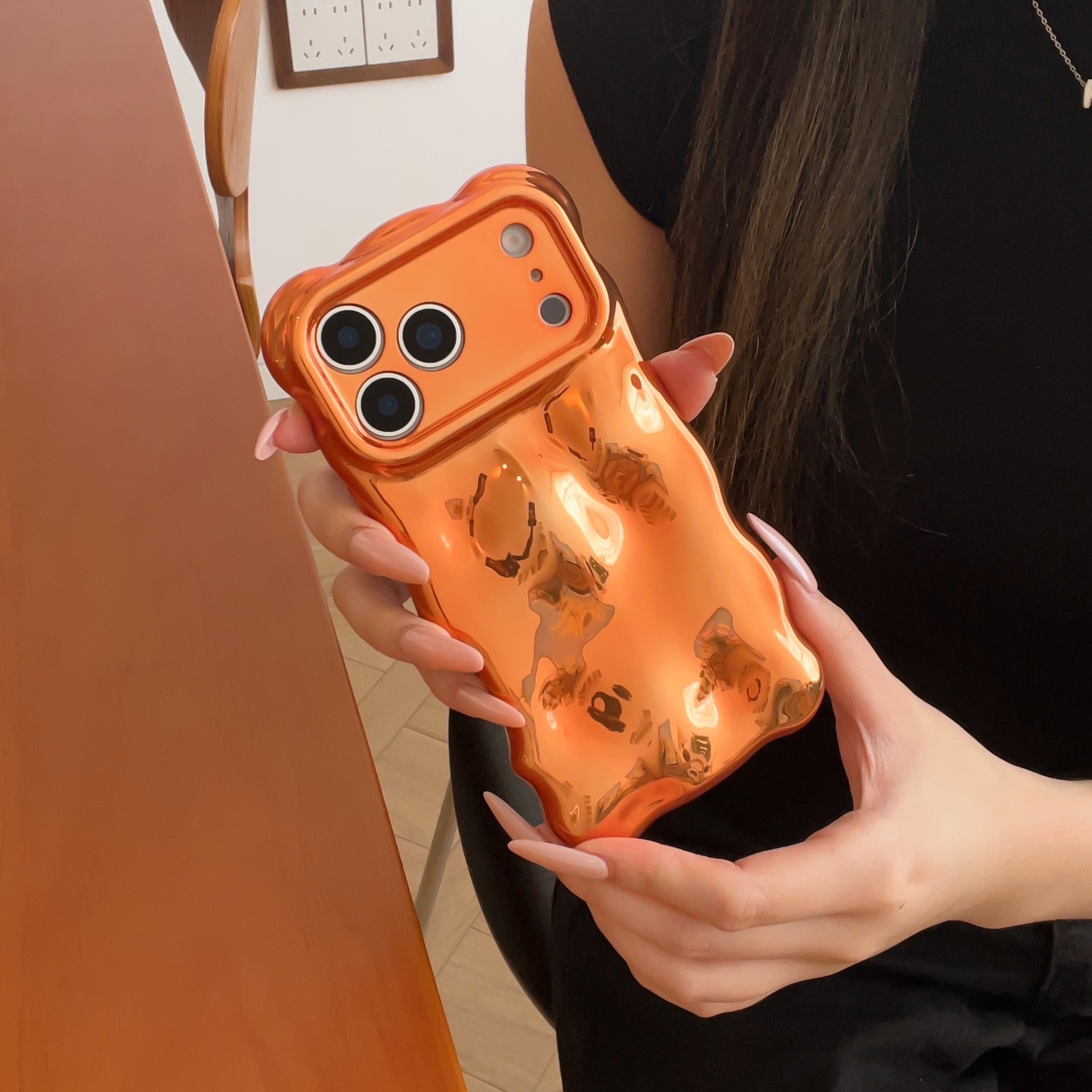 Orange Wave Phone Case Compatible with iPhone 17 Pro Max Apple 16/15/14 Niche High-end Feel Electroplated Protective Case