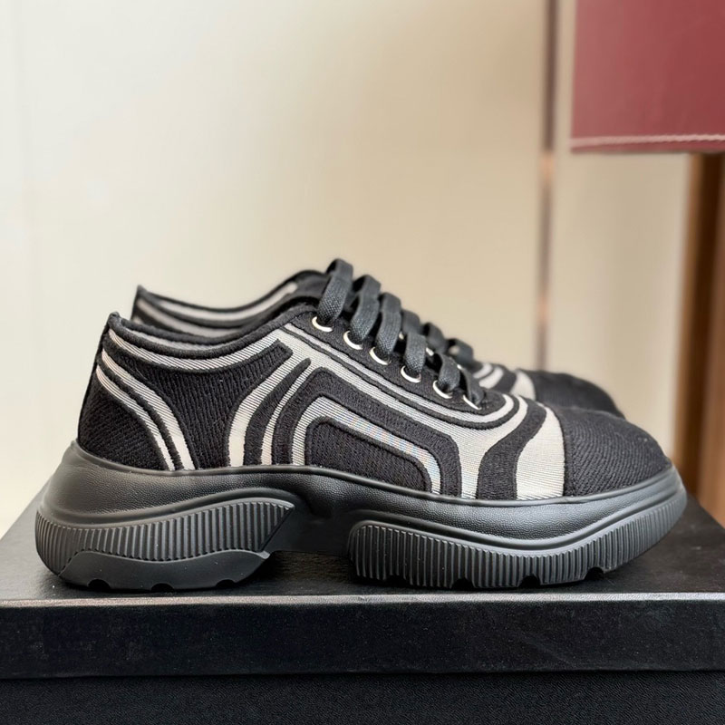 Designer Top Level Trainer Sneaker Womens Embroidered Casual Shoes Ladie Lightweight Flat shoe Luxury Training Shoe Rubber Outsole Sizes 35-41 With Boxs