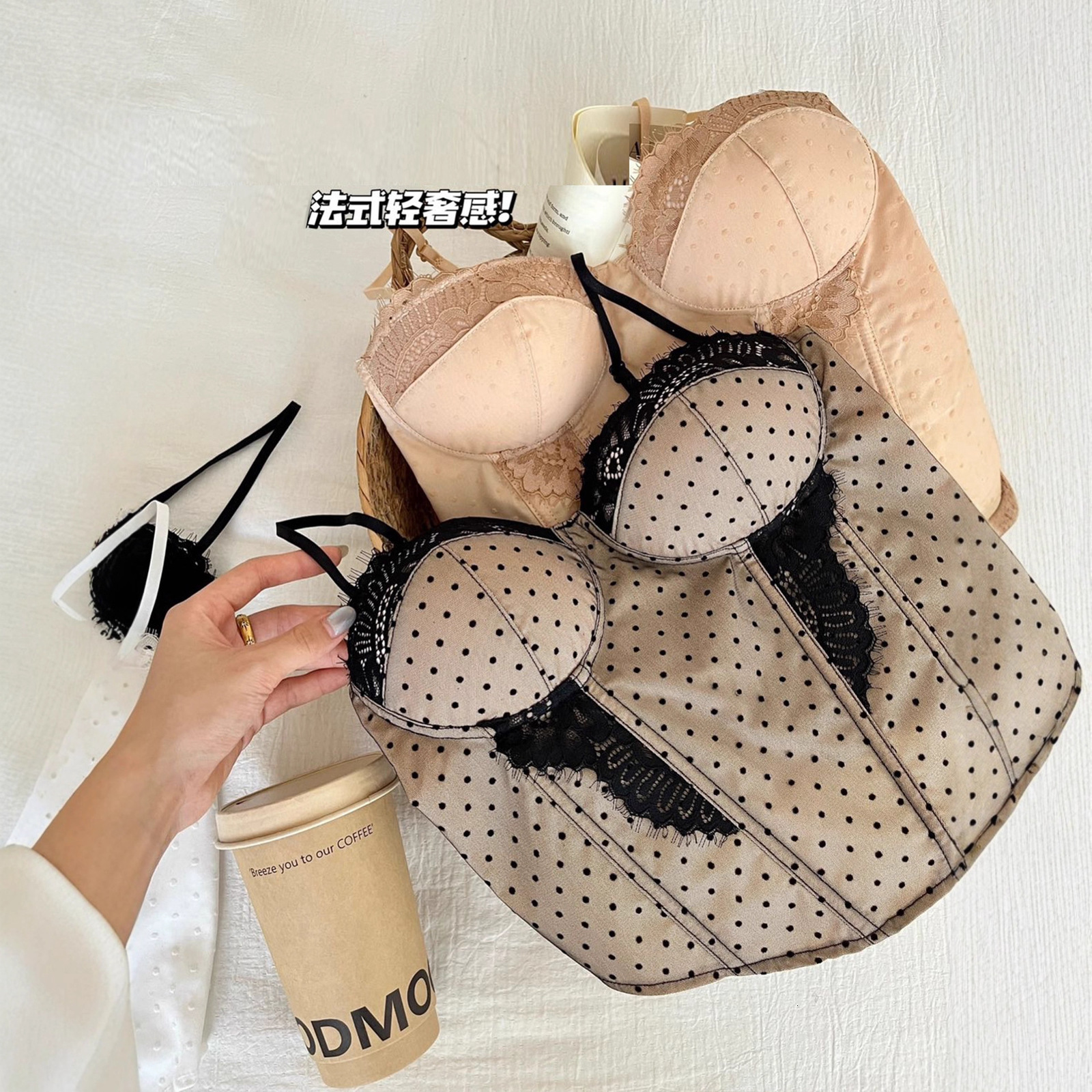 Viifaa Lace Trim White Satin Strapless Sexy Corset Crop Top Women Zipper Back Tight Bustier Clubwear Party Female Slim Tops 220316