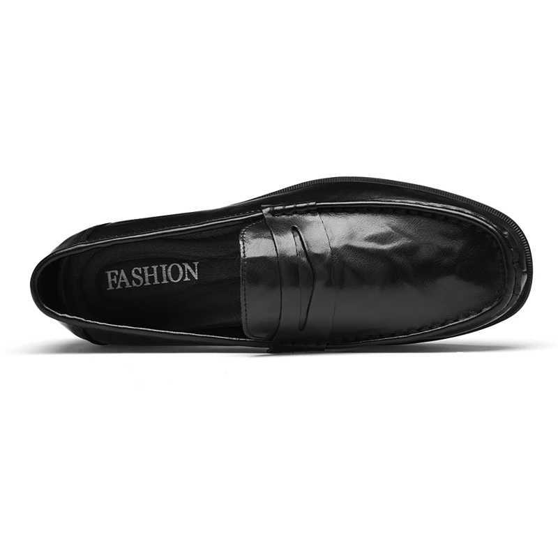 Mens Casual Leather Shoes with Genuine Leather Uppers Street Fi Loafers Multi-functial and Durable Driving ShoesXJ251203