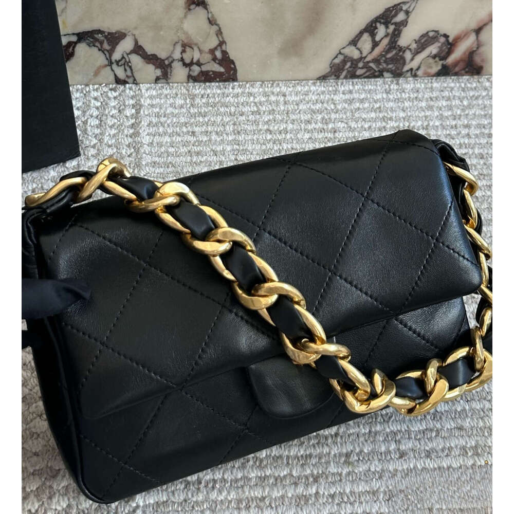 Luxury Designer bag 27cm17 Latest leather chain lattice bag 2026 Women Trending Leather Autumn Handbags Fashion Tote Purse Shoulder Bag High Quality Crossbody