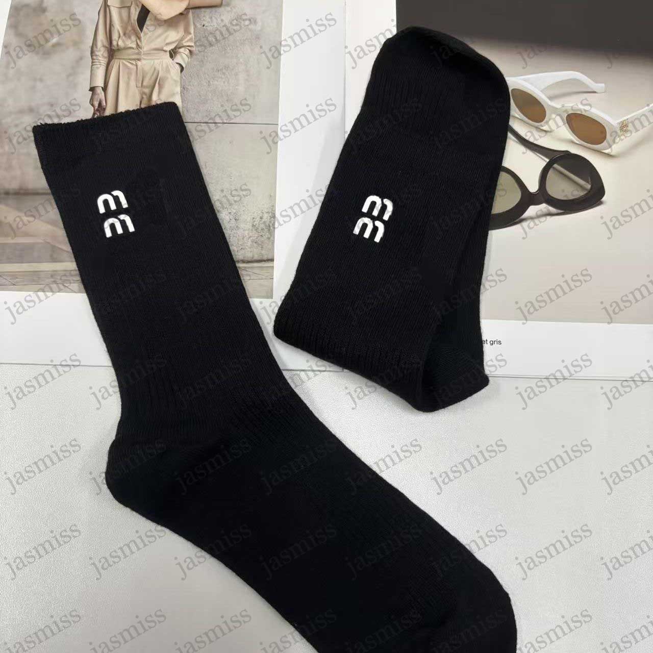 Designer Sock Luxury Hosiery For Women Brand Stocking Womens Sports Letter Yoga Stockings Comfortable Unisex Anklet Socks Men Clothing Clothes DZD2512031