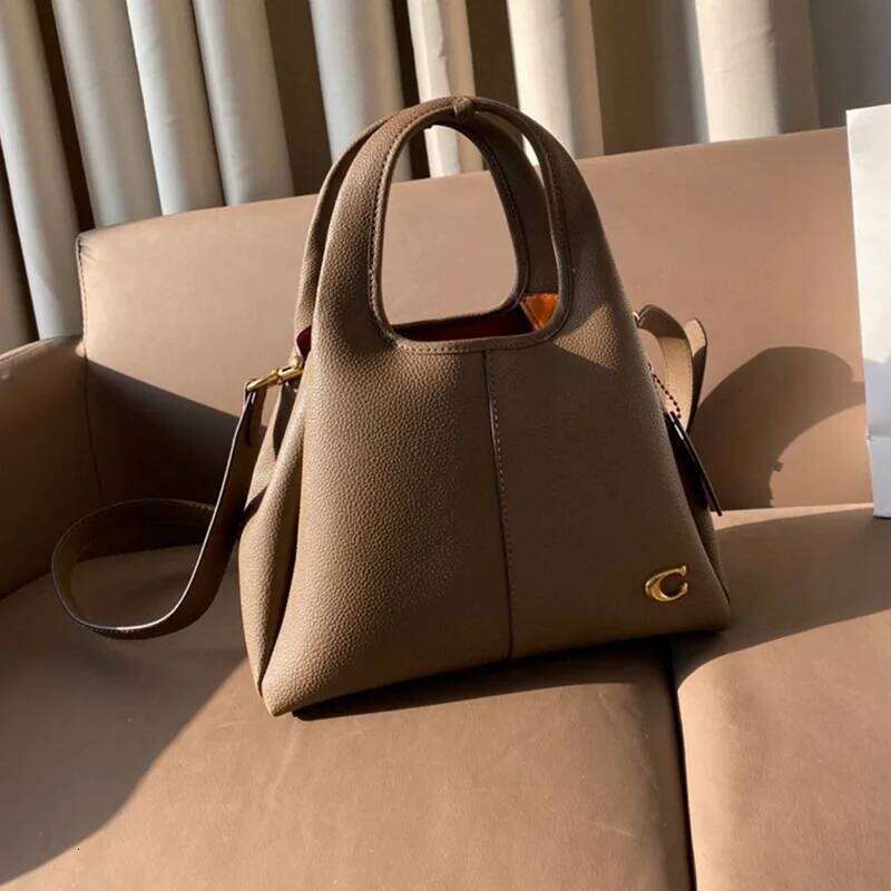 Women S Lychee Pattern Lana Vegetable Basket Shoulder Messenger Retro Portable Bag Bucket Type New