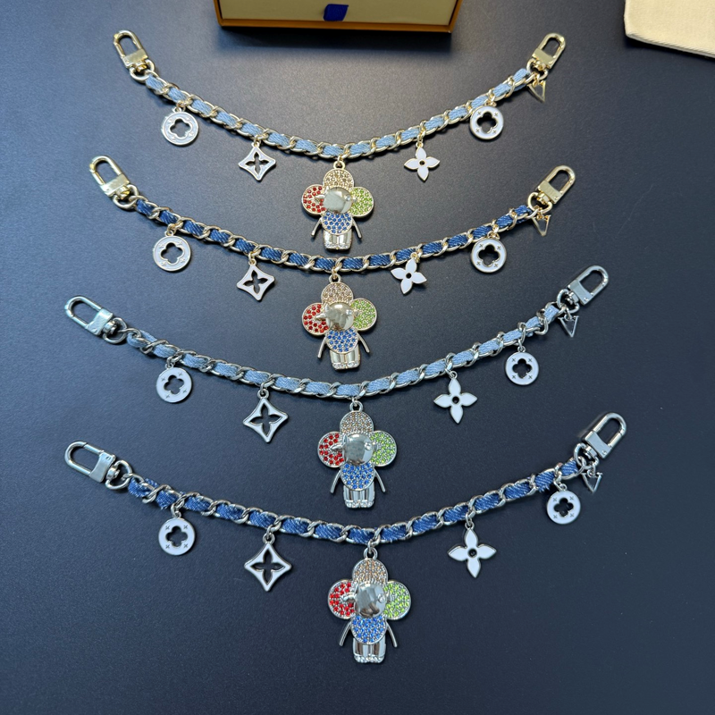 Designer Luxury Sunflowers Metal Bag Charm Chain Flower Bag Charms Gold Sliver Keychain Snap Fastener Mens Ladies keychain