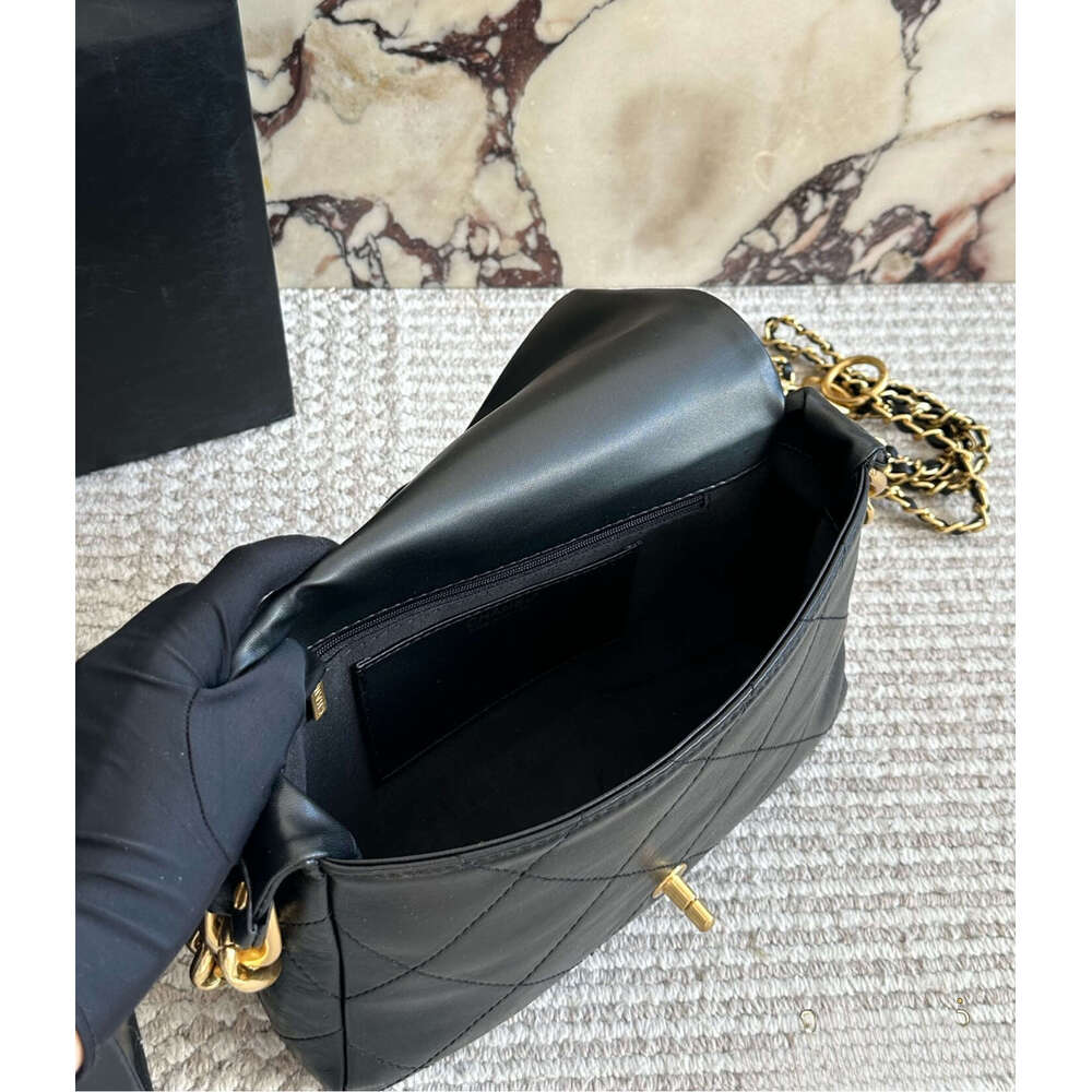 Luxury Designer bag 27cm17 Latest leather chain lattice bag 2026 Women Trending Leather Autumn Handbags Fashion Tote Purse Shoulder Bag High Quality C