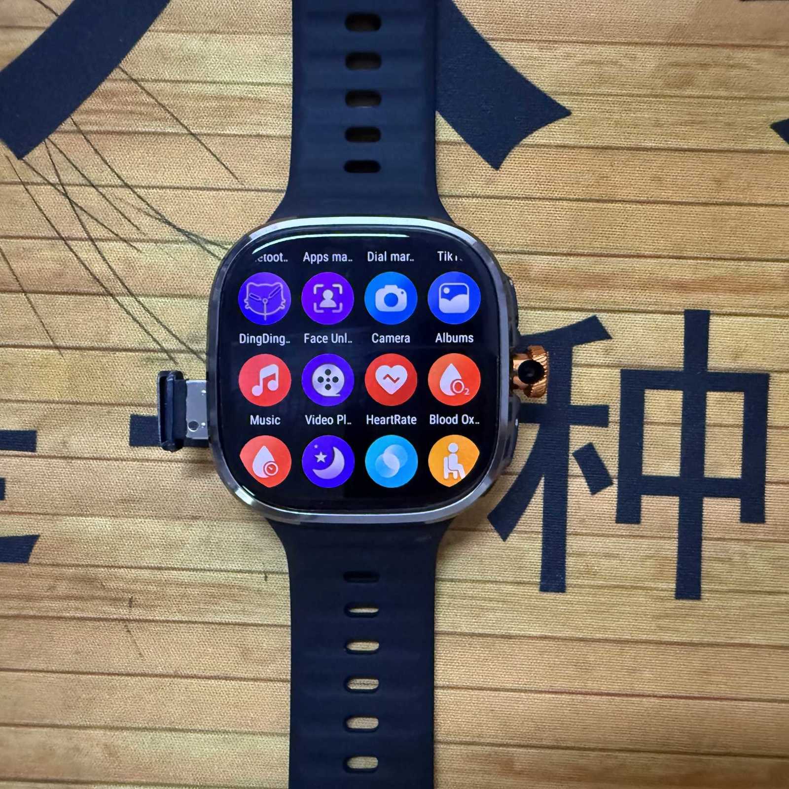 M99 Smartwatch 5G With 24inch Amoled Sn 900W Rotating Camera WIFI GPS Position Cpass NFC Smart Watch Men Wen C251203