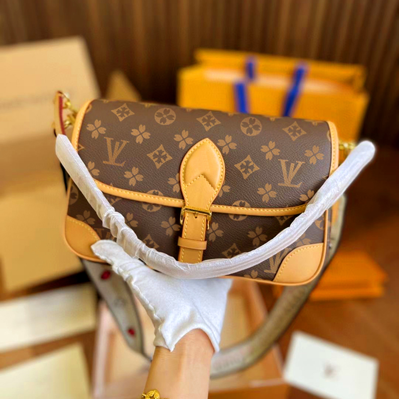 top Fashion women shoulder bag Postman bag Women Satchel Shoulder Clutch Cross body Luxury genuine leather hobo Chain handbag Presbyopic Drawstring Bucket diane 28