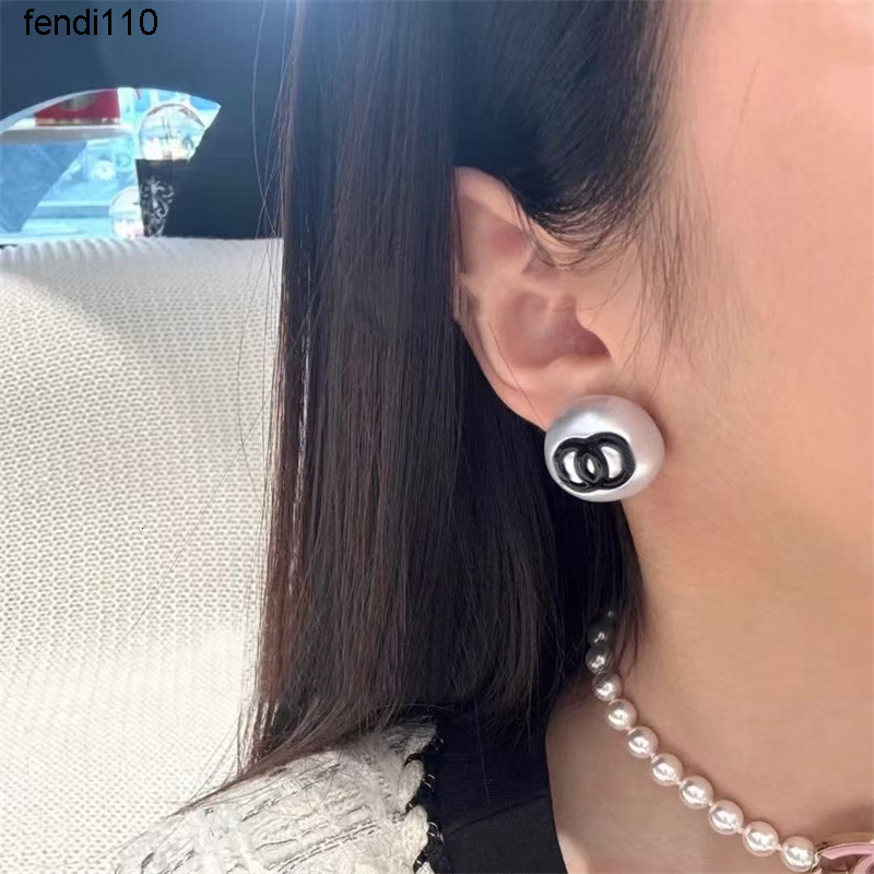 Stud Charm Earrings Designer Brand Ear Stud For Women Double Layered Personality Jewellery Luxury Pearl Charm Earring