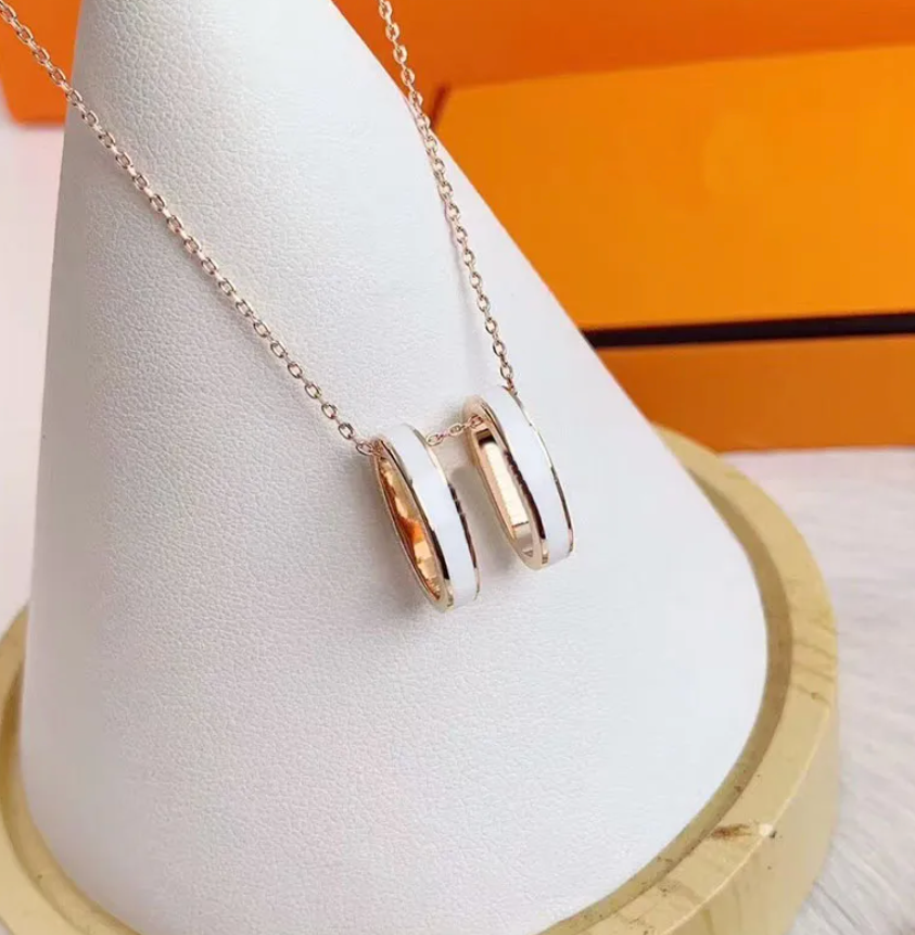 Designer Classic Luxury letter Pendant Necklaces Women 18K Gold Letter Necklace Designer necklace for women new