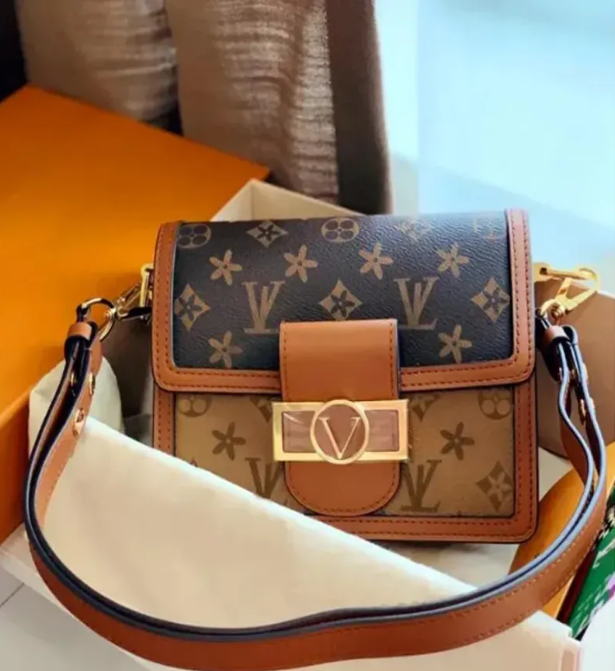 81 Pochette Metis Designer Bag Eming Flower Pochette Women Neverfulltote Messenger Bags Genuine Lvslys Bag Elegant Women Shoulder Crossbody Bag LL6