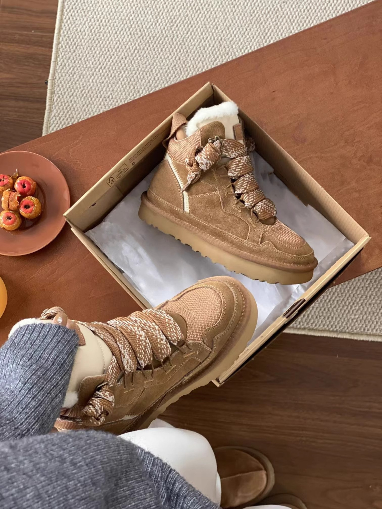 Couple's style snow boots with integrated sheepskin and fur lace-up non-slip warm sports casual cotton shoes wool snow boots