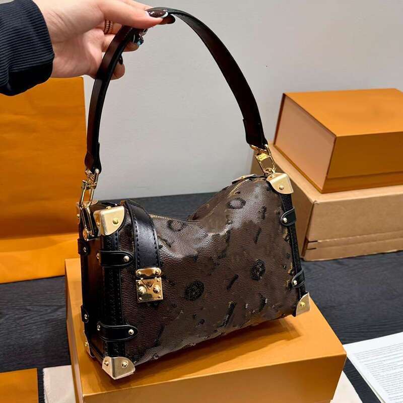 Designer Shoulder Bags Hobo Embroidered Sequins Purses Fashion ACCESSOIRES Handbags Totes Bag BlingBling