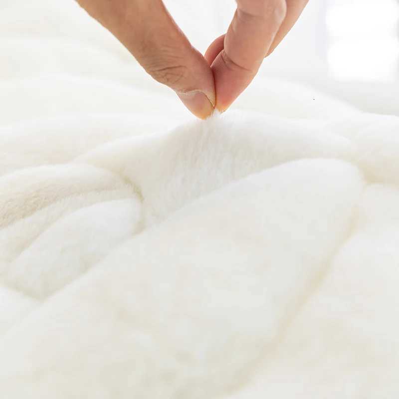 Rose Shape Sofa Cover Light Luxury Style Sofas Cushion for Living Room Winter Thicken Couch Towel High Quality Modern Decor M251204 - view 7
