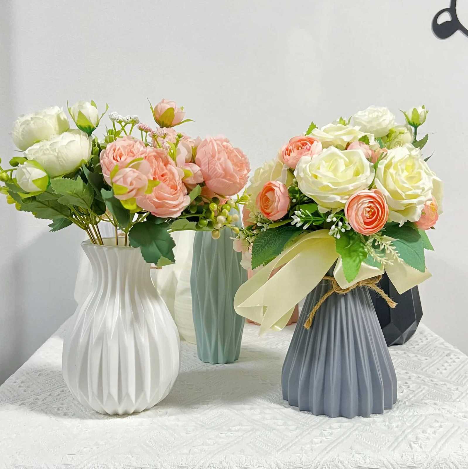 Nordic Flower Vase Imitation Ceramic Plastic Flower Vase Pot He Living Ro Desktop Decoration Wedding Birthday Decoration H251204