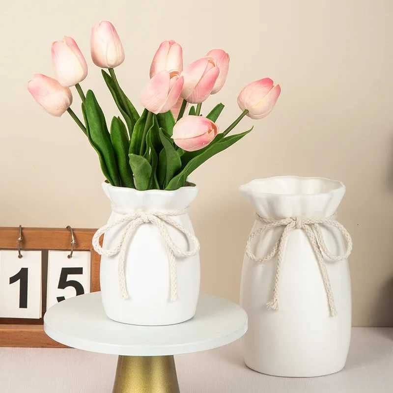 Imitation Ceramic Plastic Vase Blow Molded One-piece Desktop Tip Simation Flower Decoration Small Vase H251204