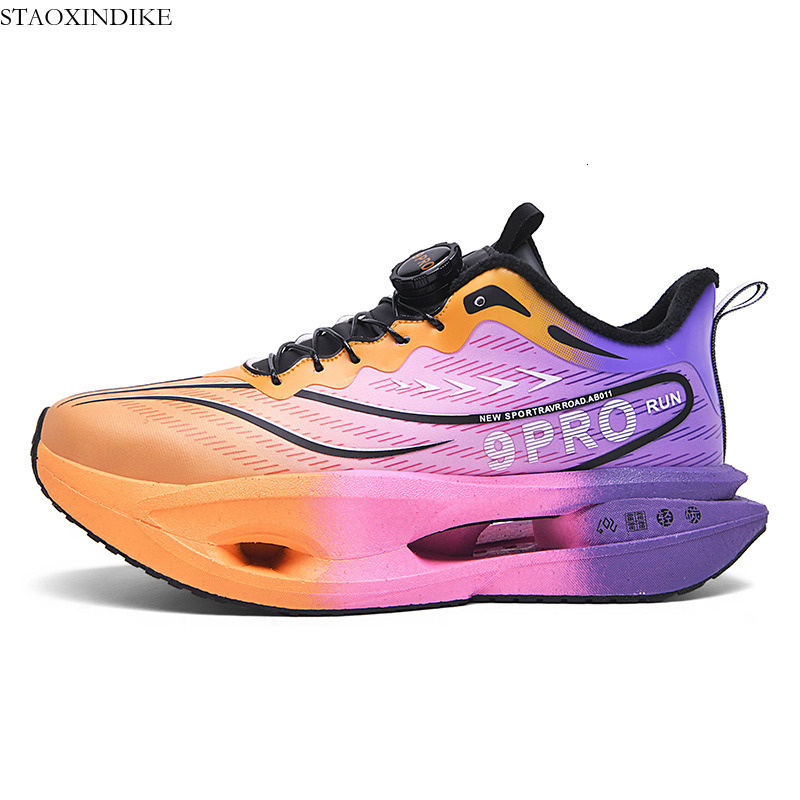 Winter New Leather Surface Fleece-Lined Warm Knob Buckle Sports Shoes Parent-Child Real Carbon Plate Soft Sole Rebound Cushioning Running Shoes