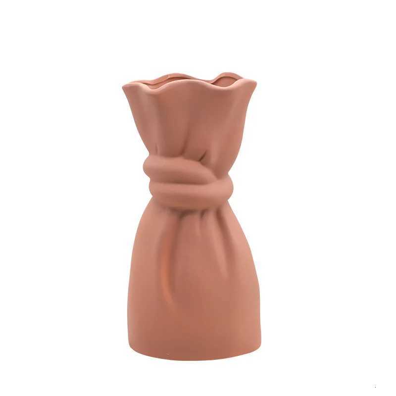 Abstract Rope Knot Shaped Vase Ceramic Handicraft Arrangement Container Vases Decoration H251204