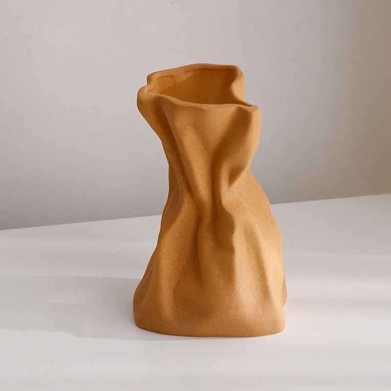 Ceramic Vase Flower Vase Crinkle Paper Bag Shape Ceramic Vase Art Decorative Flower Vase for Wedding Dinning Bookshelf H251204