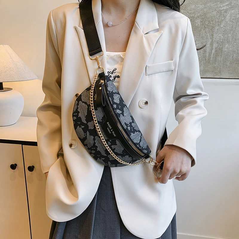 Fashion Brand Women Crossbody Chest Bag 2025 New Waist Bag Leopard Print PU Leather Shoulder Bag Phone Purse Designer Chest PackT251204