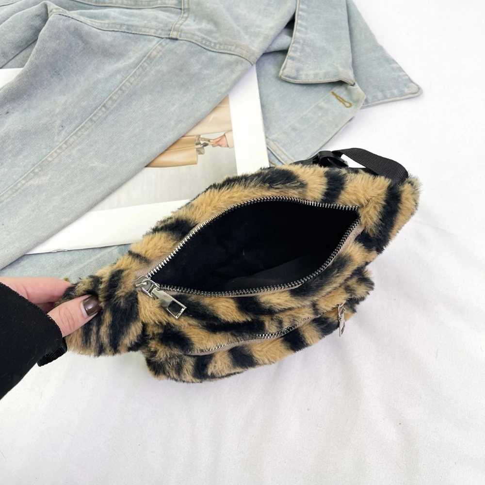 2025 Winter Plush Waist Bags for Women Fashion Leopard Pattern Chest Bag Double Zipper Belt Bags Female Banana Hip PurseT251204