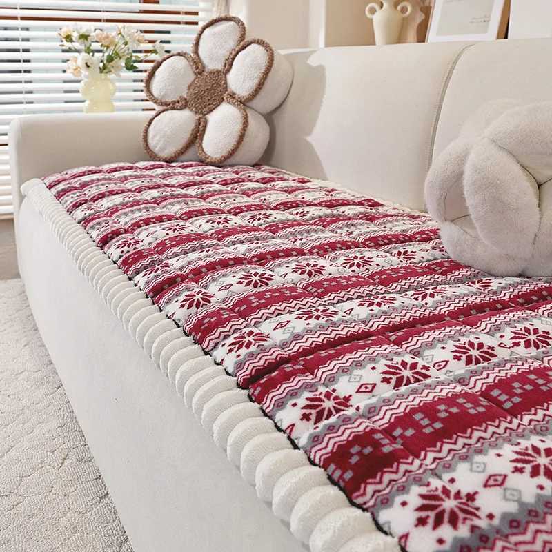 Festive Snowflake Flannel Sofa Cushion Autumn/winter Seat Cushion for New Year Non-Slip Stain-Resistant Furniture Protector M251204 - view 3