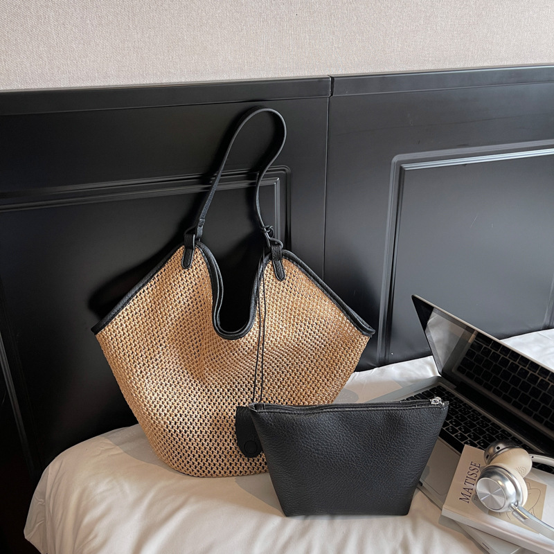 French-style Straw Summer Vacation Large Capacity New Woven Handbag Casual Shoulder Tote Bag