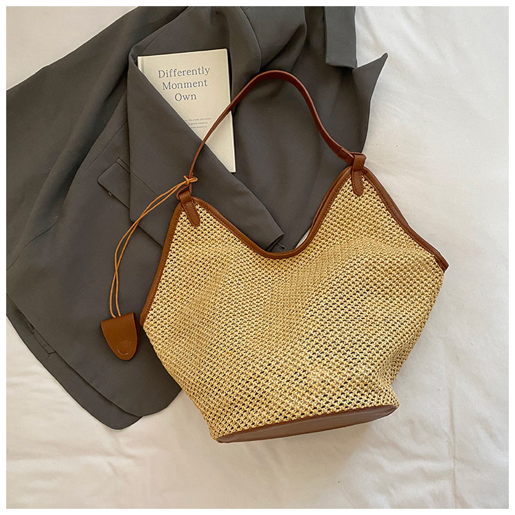 2025 Summer New Woven Straw for Women Fashion Korean Niche Single Shoulder Bucket Beach Bag